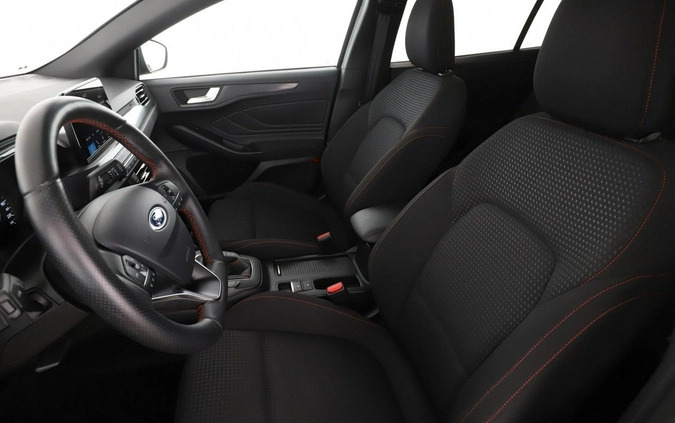 Ford Focus cena 65000 przebieg: 157524, rok produkcji 2018 z Zakroczym małe 352